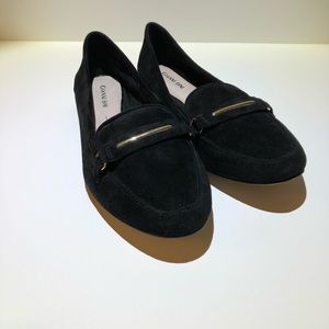 Gianni Bini Black Suede Flats